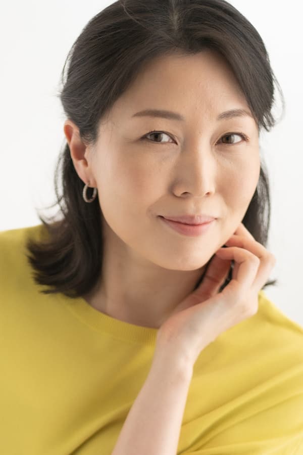ミセスモデル：李 幸栄