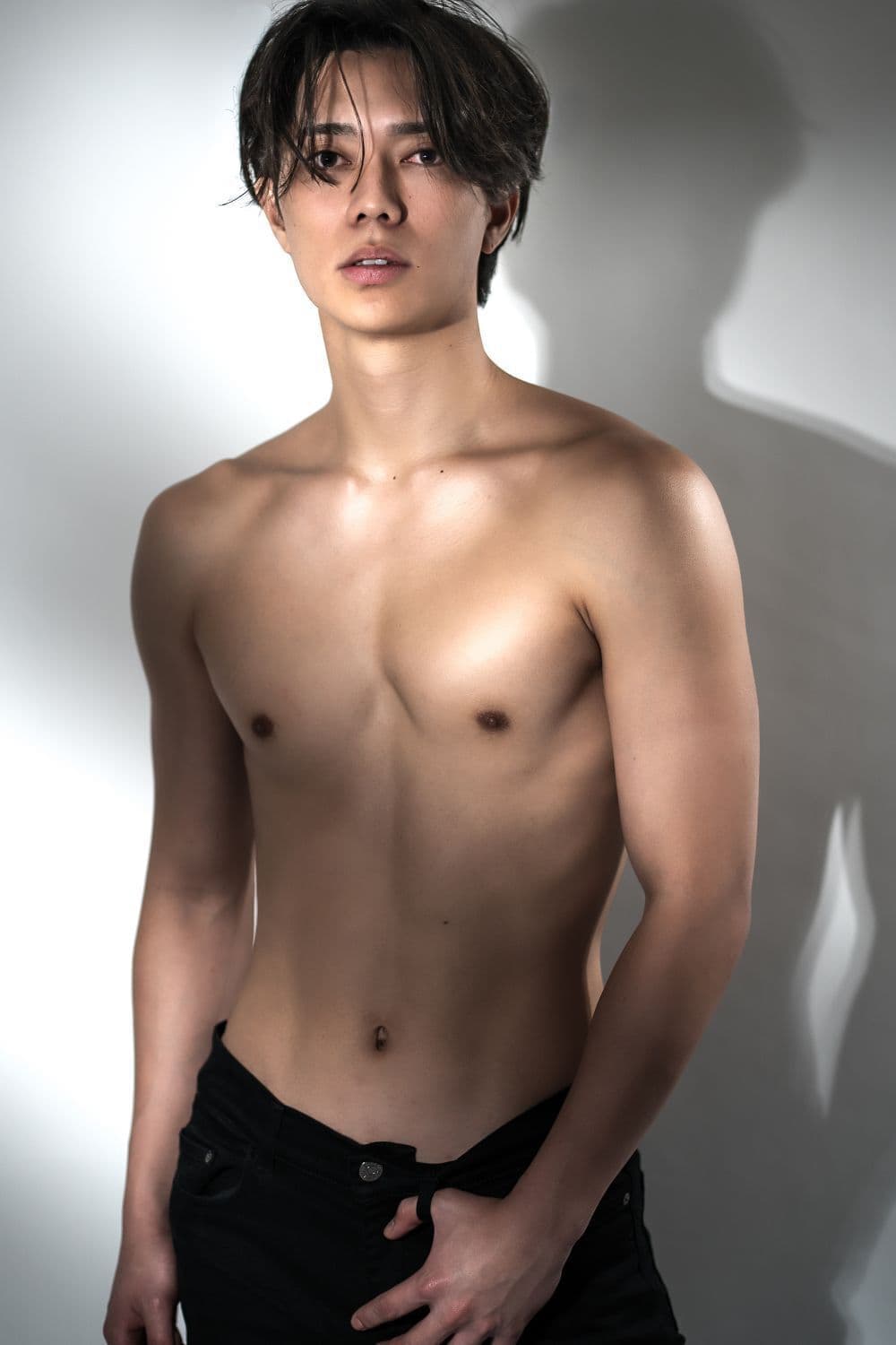 エルグ所属メンズモデル：中元寺 一真