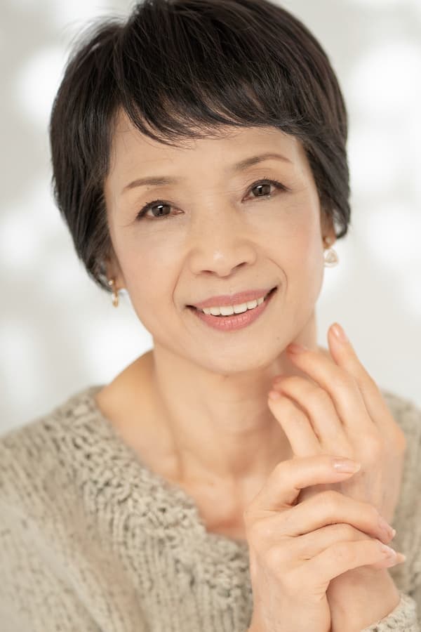 ミセスモデル：とみた よしこ