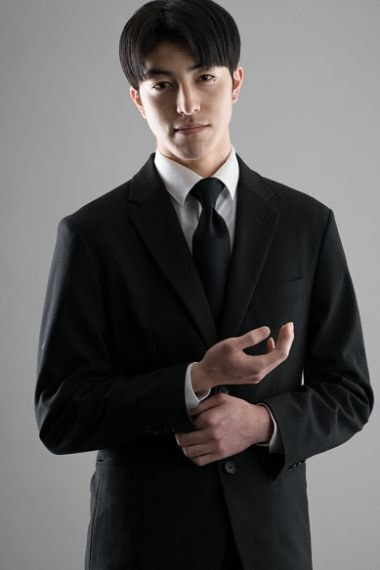 CREWMODEL-img02